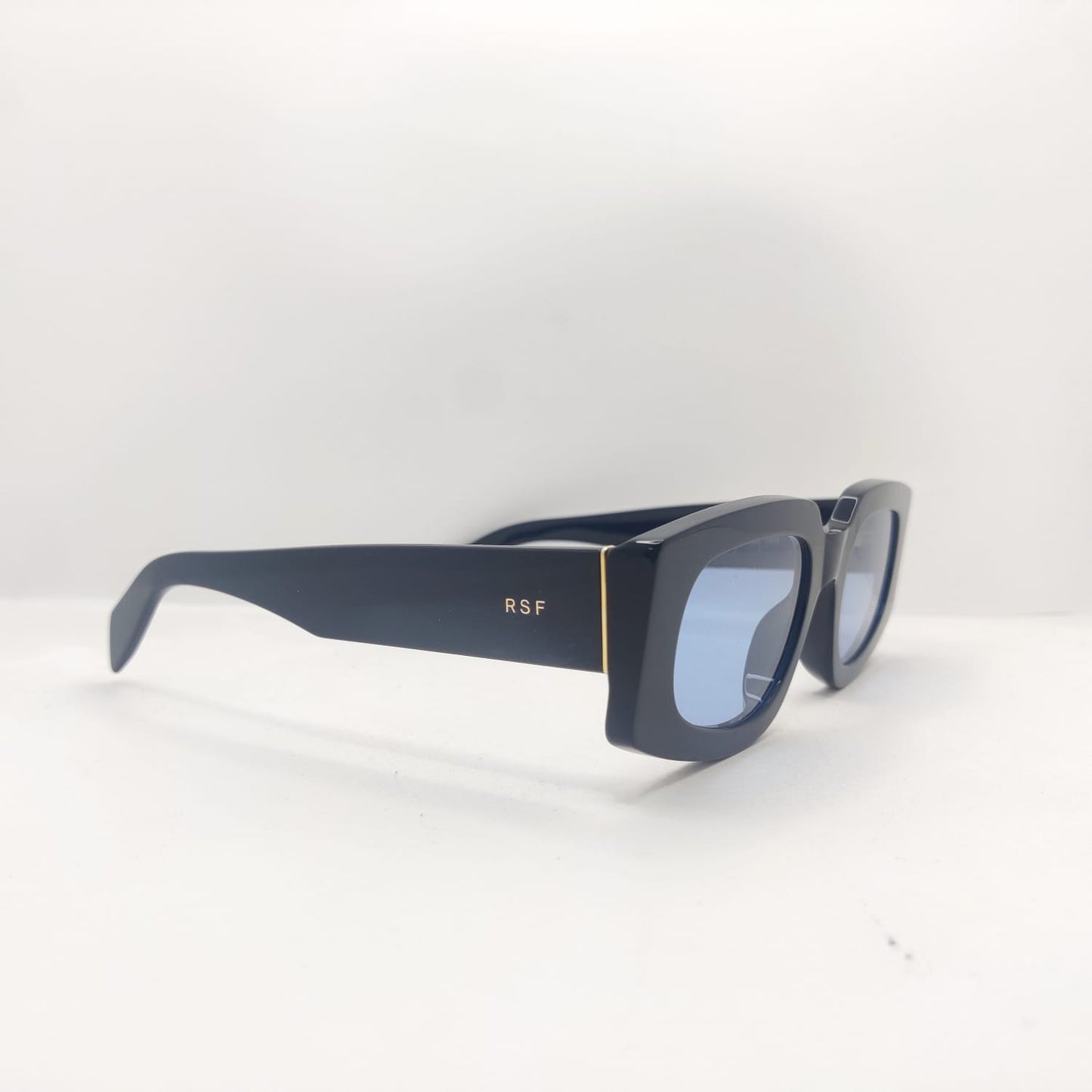 Retrosuperfuture- Tetra