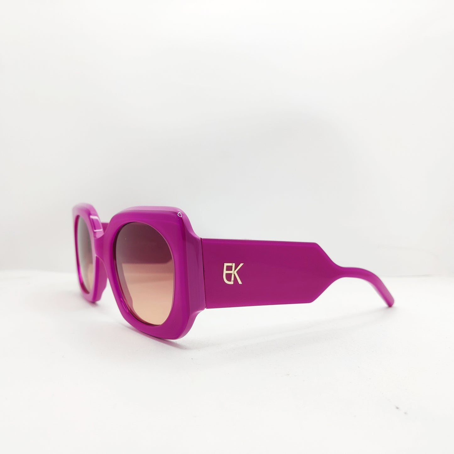 Emmanuelle Khanh - EK 8065