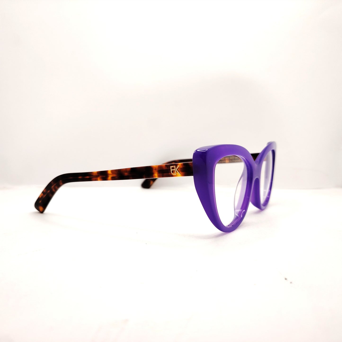 Emmanuelle Khanh- Domo