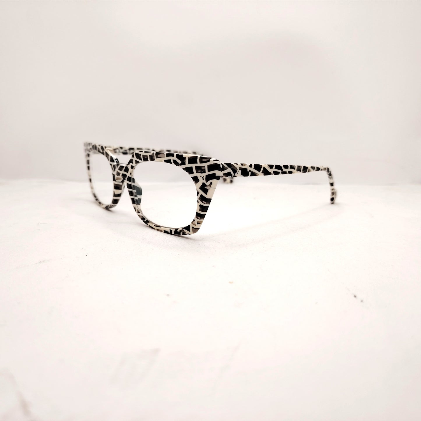 l.a. Eyeworks- SAILOR