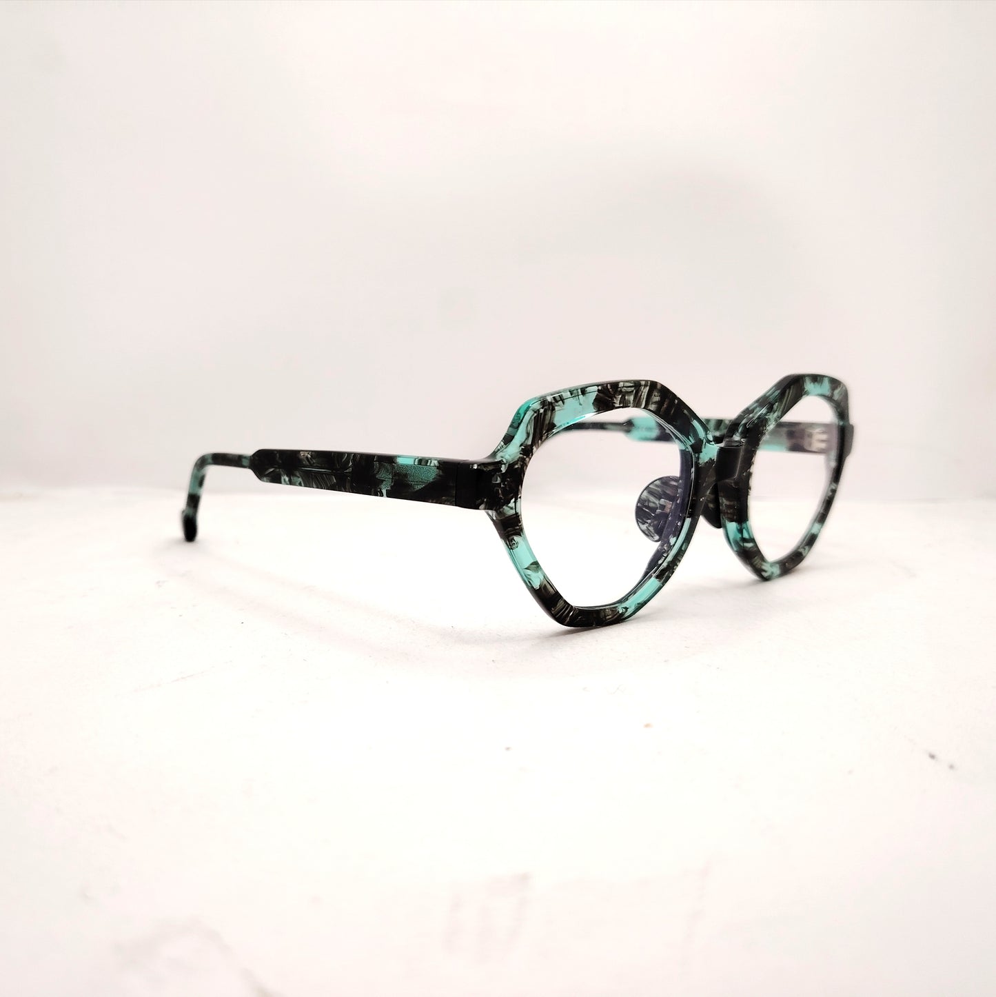 l.a. Eyeworks- POPPY