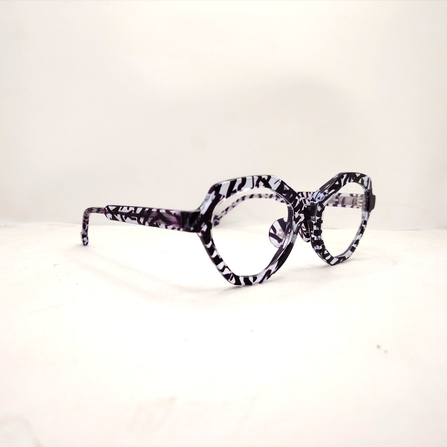 l.a. Eyeworks- POPPY