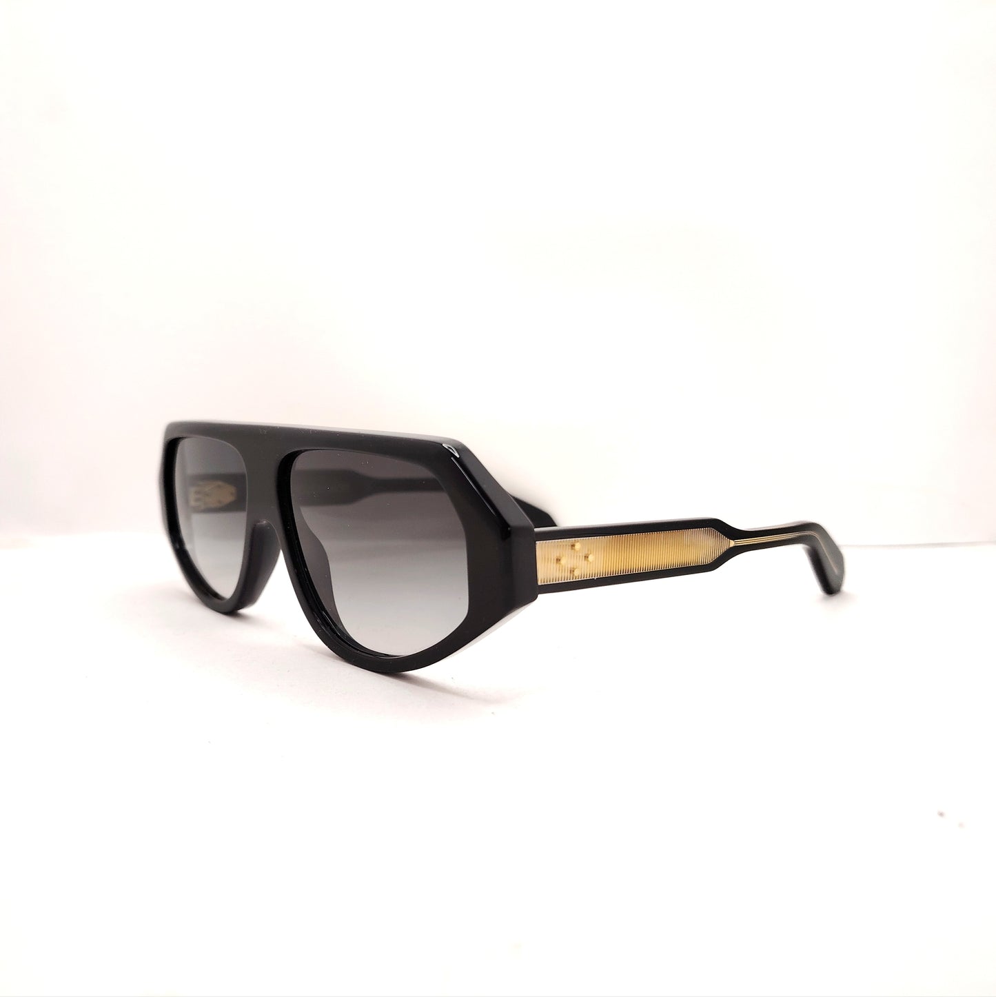 Emmanuelle Khanh- Ozone