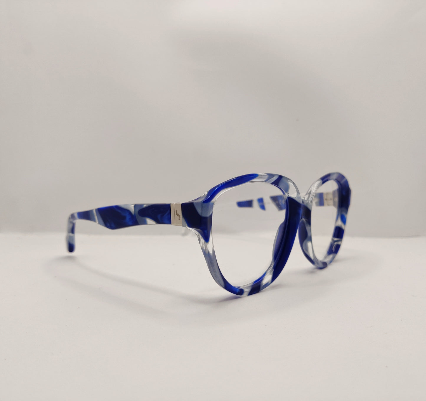 Estiara- Catwalk Estiara - Ottica Izzo 1970