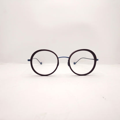 Caroline Abram- Willow