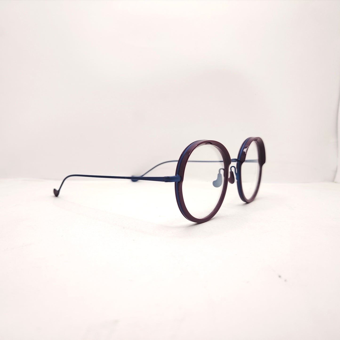 Caroline Abram- Willow