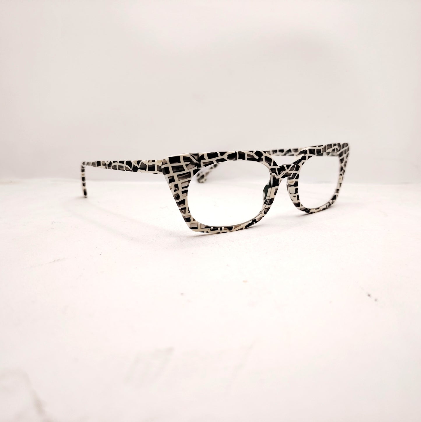 l.a. Eyeworks- SAILOR