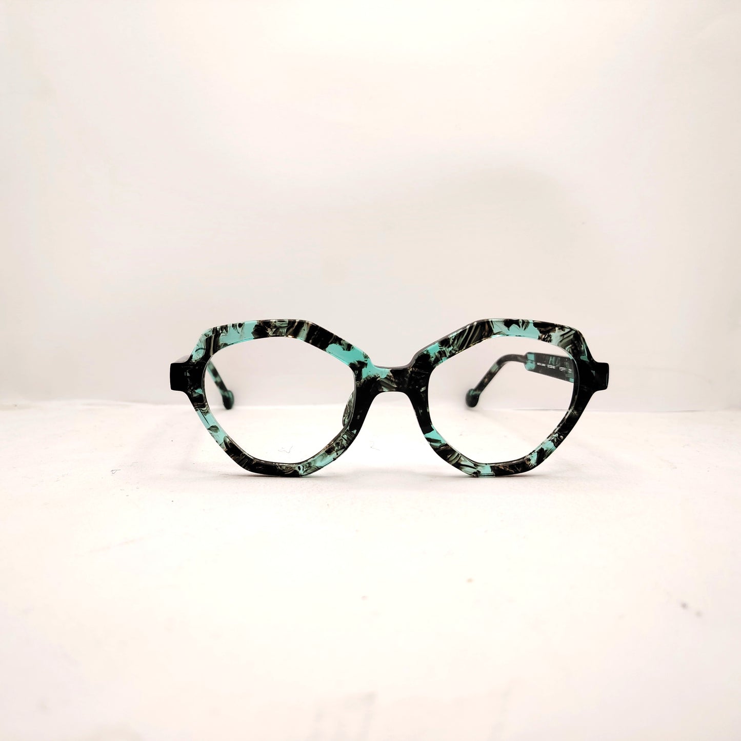 l.a. Eyeworks- POPPY