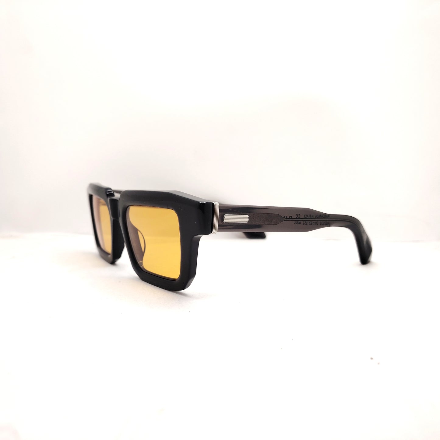 Pugnale & Nyleve- Smooth