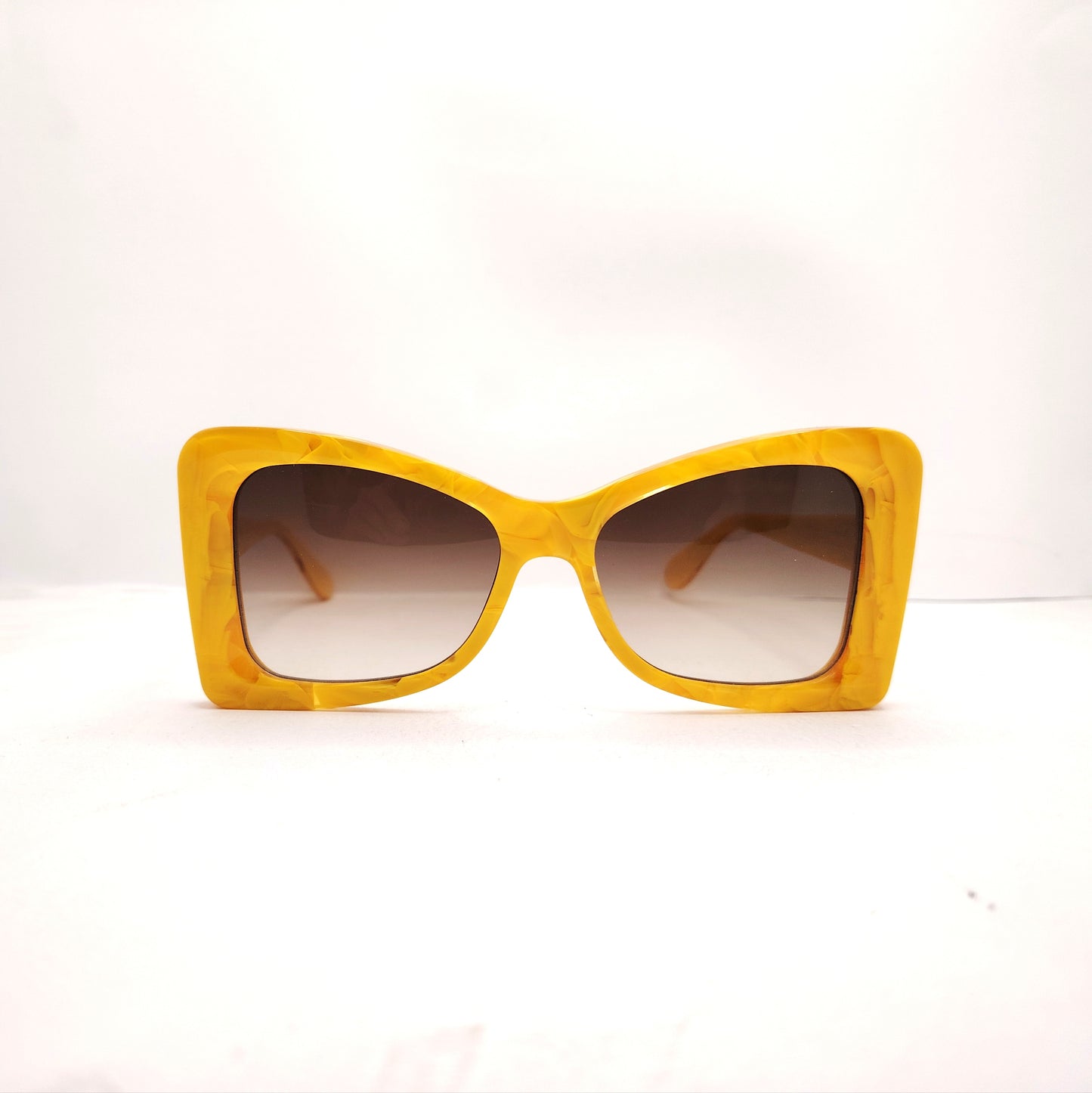 Emmanuelle Khanh- TANGO