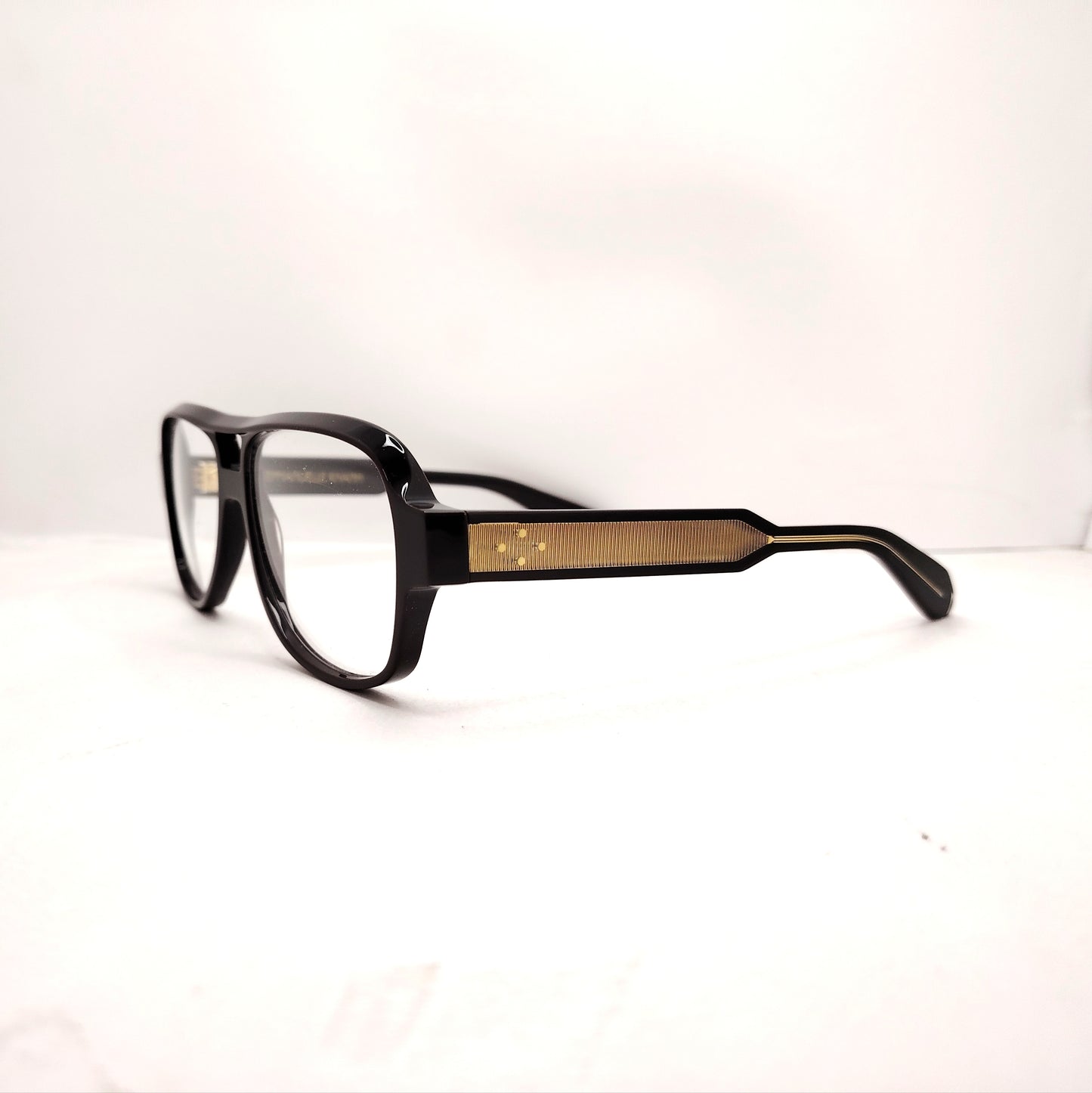 Emmanuelle Khanh- MIRAGE