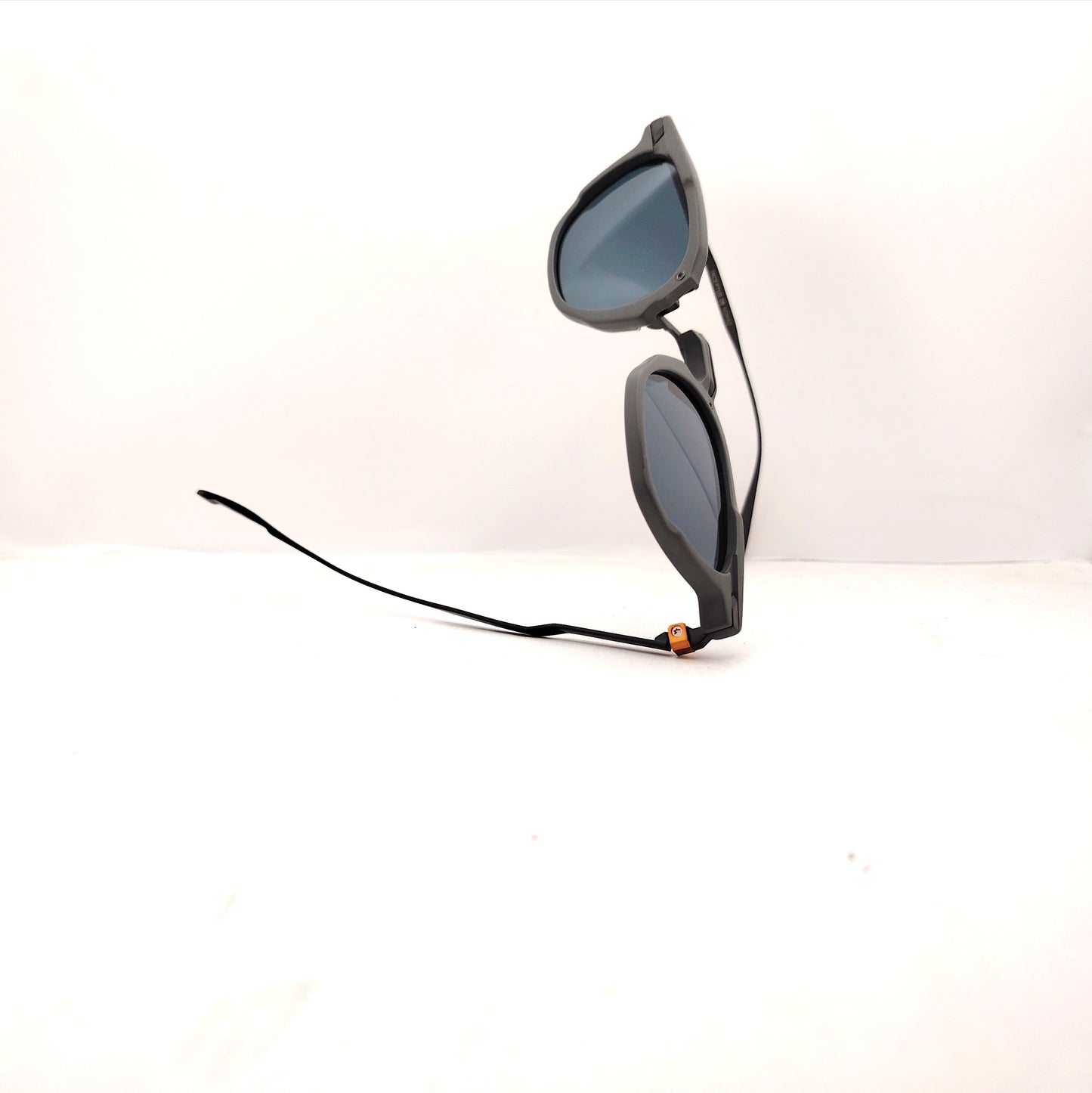 Movitra- Inceptus Nomad- Limited Edition 086/555