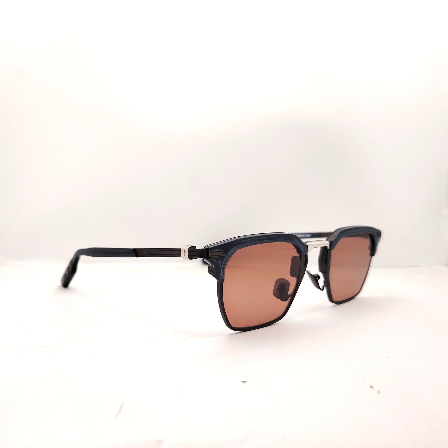 Movitra- Nexus- Limited Edition 037/555