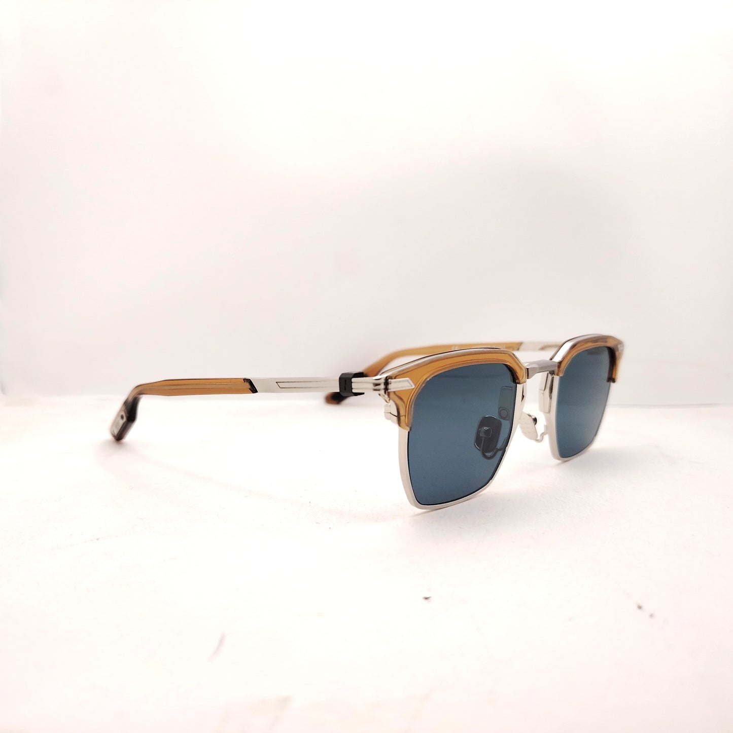 Movitra- Nexus- Limited Edition 039/555