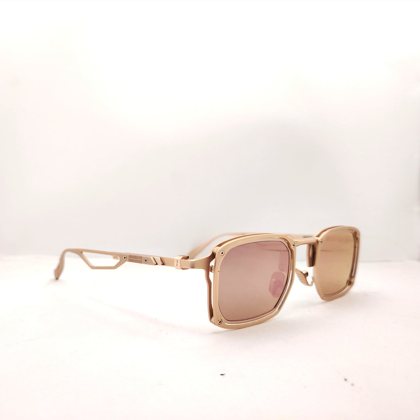 Movitra- Trinitas- Limited Edition 064/555
